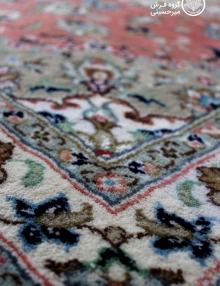 فرش یک در یک و نیم دستباف اردکان طرح شکوفه 20 خانه