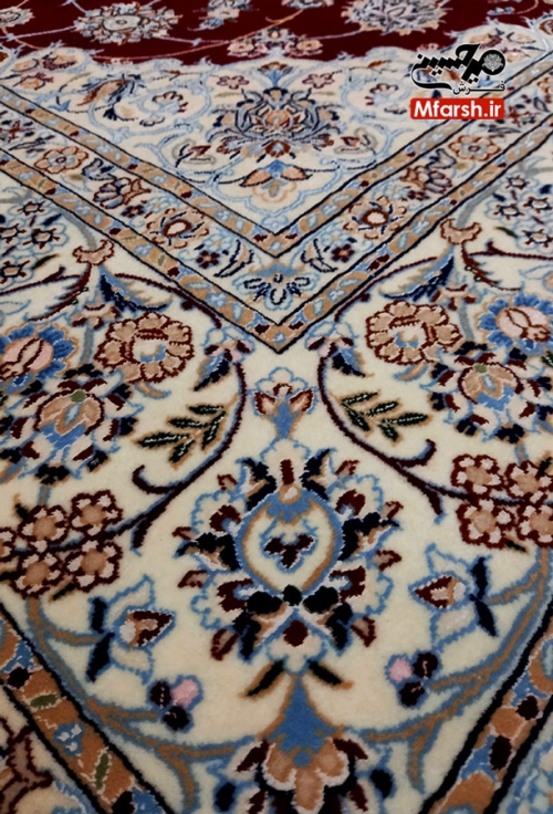 قالیچه چهار متری دستباف لچک ترنج نایین زمینه لاکی 6لا بافت فرش